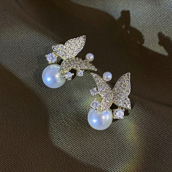 Pearl Rhinestone Butterfly Earrings - Picture 1 of 4